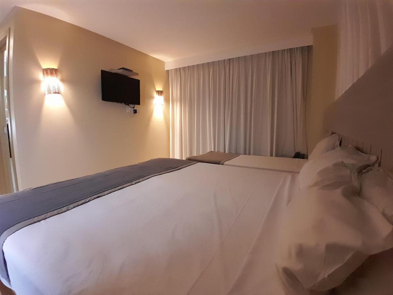 ז'אבואטו דוס גוארראפס Anai Hotel מראה חיצוני תמונה