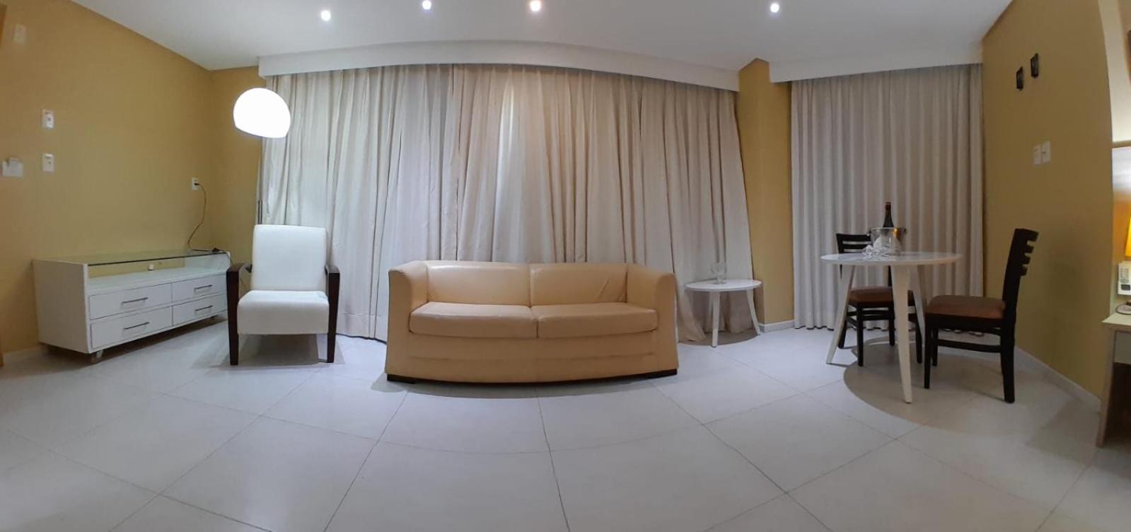 ז'אבואטו דוס גוארראפס Anai Hotel מראה חיצוני תמונה