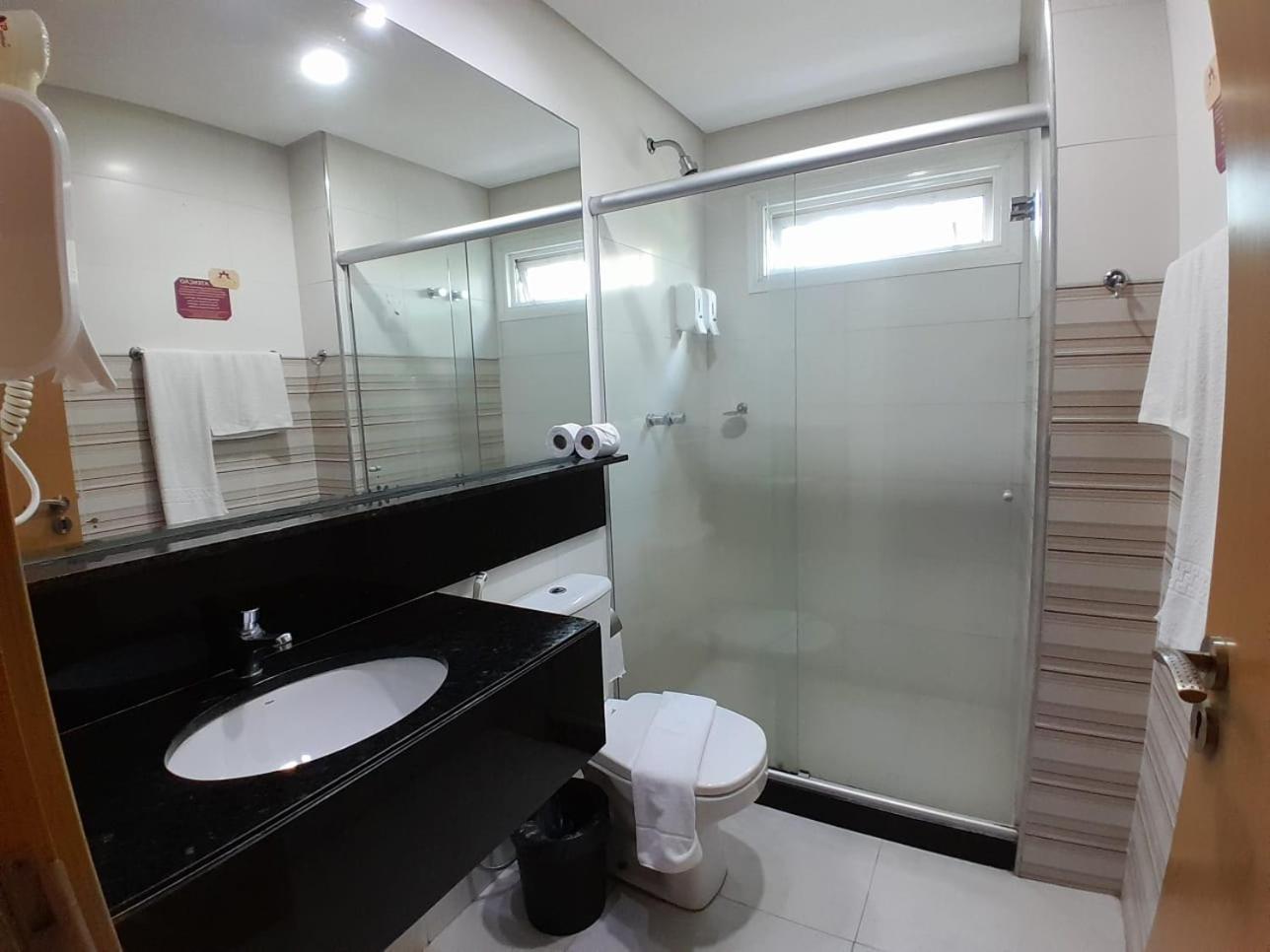 ז'אבואטו דוס גוארראפס Anai Hotel מראה חיצוני תמונה